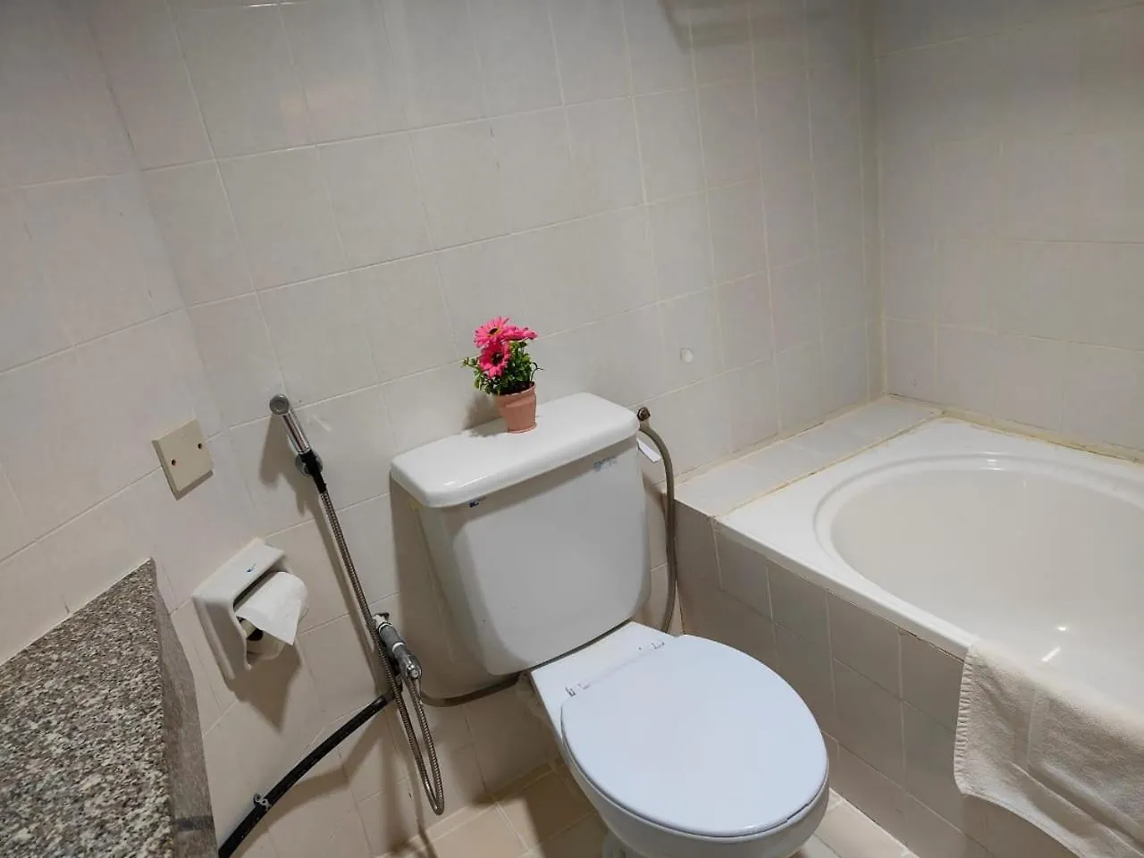 شقة Chloe Seaview Homestay تانجونغ بونغاه ماليزيا